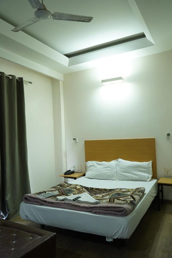 Fabhotel Sky Land Delhi (National Capital Territory of India) Exterior foto